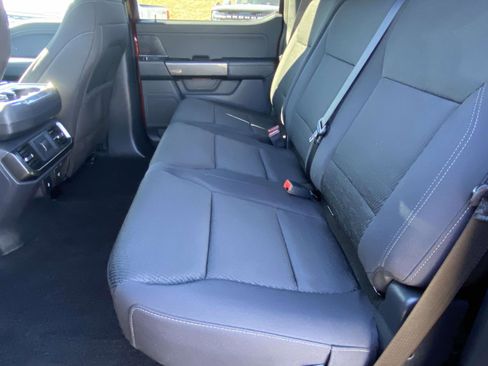 Used 2022 Ford F150 XLT w/ Equipment Group 302A High image 11