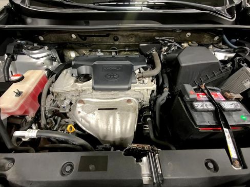 Used 2015 Toyota RAV4 LE AWD/4WD image 29