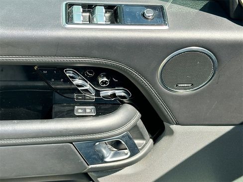 Used 2021 Land Rover Range Rover Long Wheelbase Autobiography image 19