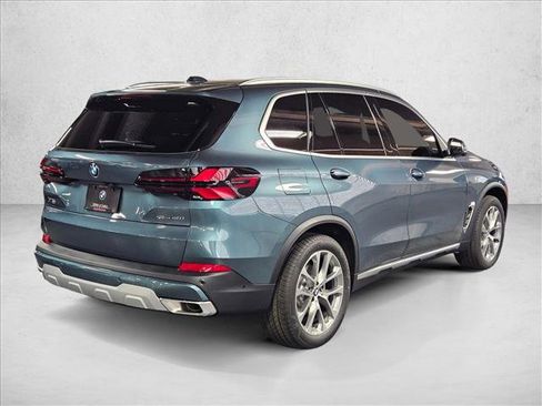 Used 2026 BMW X5 sDrive40i image 2