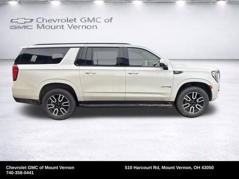 Used 2023 GMC Yukon XL AT4 w/ Technology Package image 7