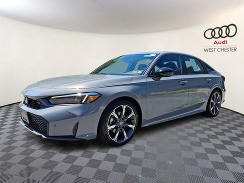 Used 2025 Honda Civic Sport image 3