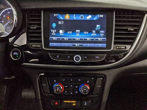 Used 2018 Buick Encore Essence AWD/4WD image 8