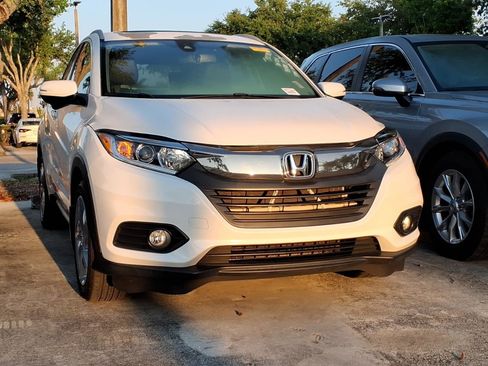 Used 2019 Honda HR-V EX-L image 10