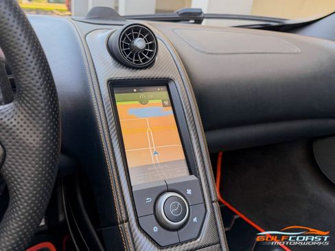 Used 2016 McLaren 675LT image 19