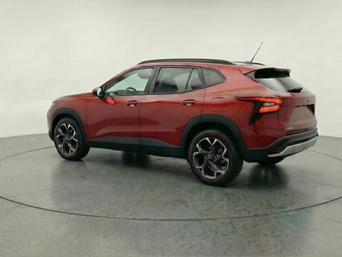 Used 2025 Chevrolet Trax LT image 6