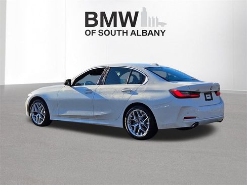 Used 2025 BMW 330i xDrive Sedan image 5