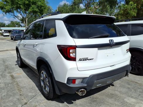 Used 2023 Honda Passport TrailSport image 4