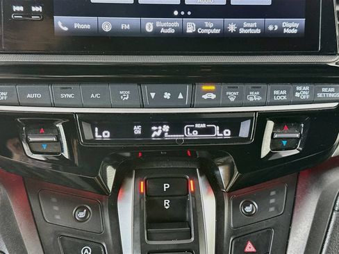 Used 2025 Honda Odyssey Sport-L image 18