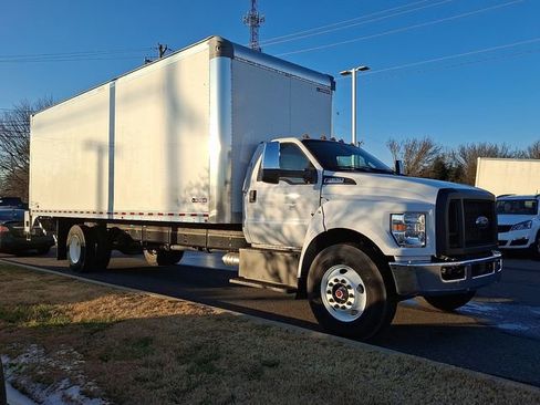 Used 2023 Ford F650 2WD Regular Cab Super Duty image 3
