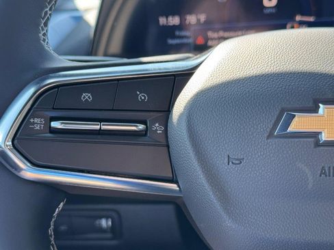 New 2026 Chevrolet Equinox EV LT image 13