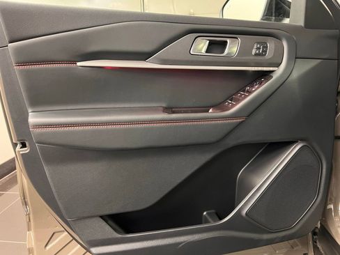 New 2026 Ford Explorer ST-Line w/ ST-Line Street Pack AWD/4WD image 28