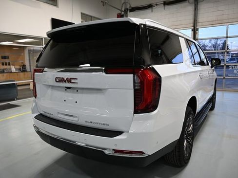 New 2026 GMC Yukon XL Elevation image 5