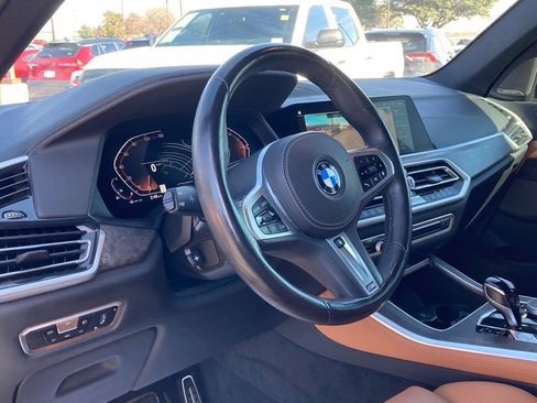 Used 2023 BMW X5 xDrive40i w/ M Sport Package image 9