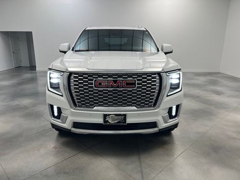 Used 2023 GMC Yukon Denali image 2