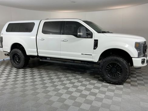 Used 2020 Ford F350 Lariat image 4
