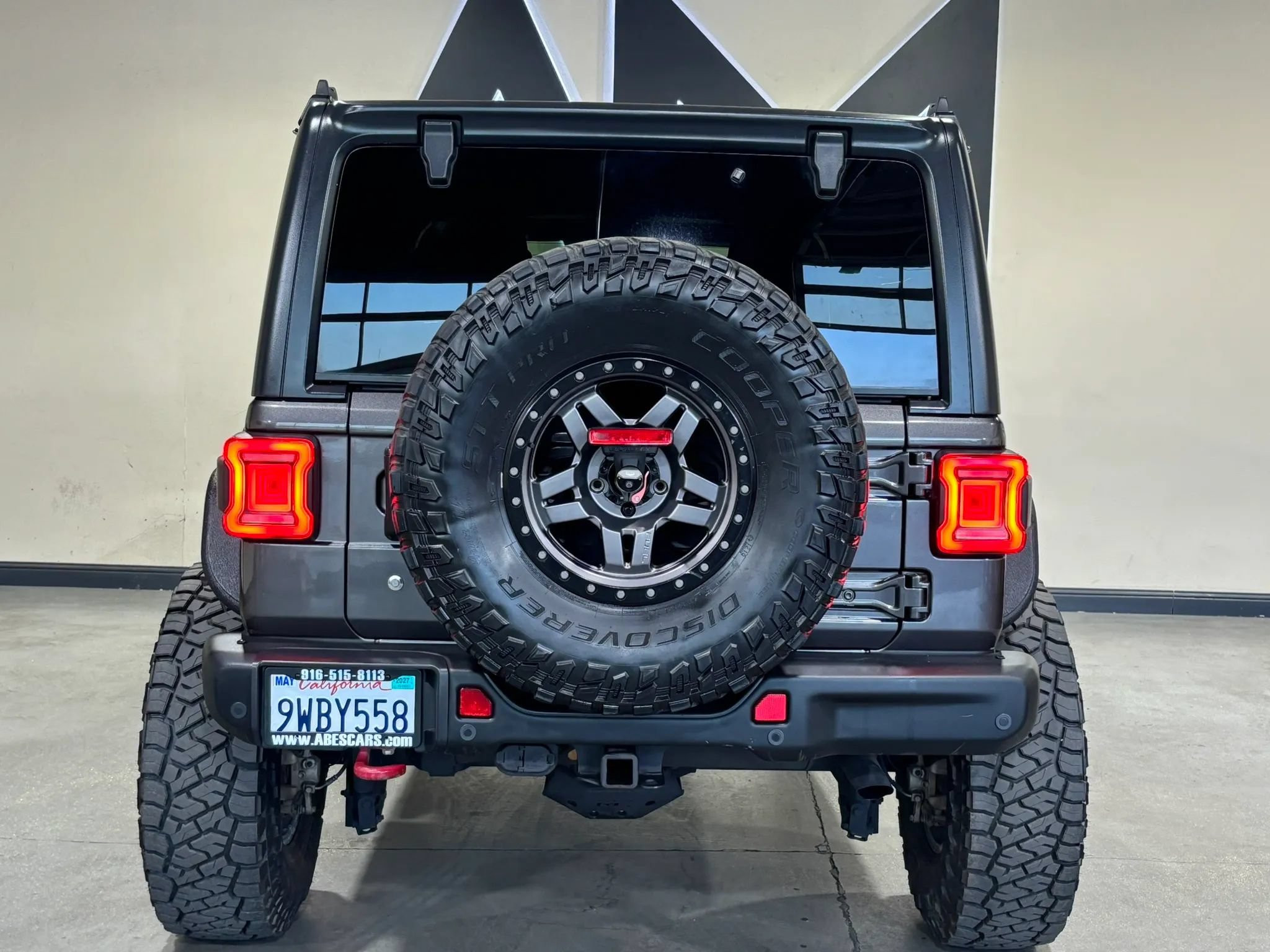 Used 2019 Jeep Wrangler Unlimited Rubicon AWD/4WD image 5