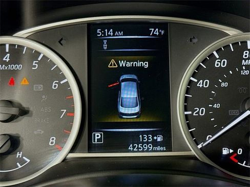 Used 2018 Nissan Sentra S image 12