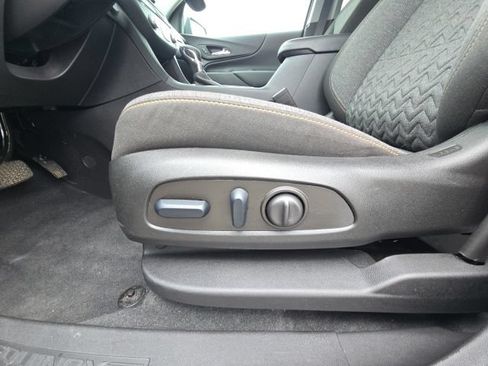 Used 2024 Chevrolet Equinox LT w/ LPO, Floor Liner Package FWD image 22
