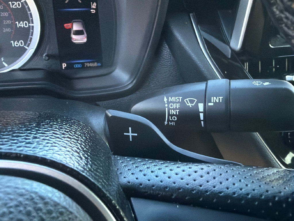 Used 2021 Toyota Corolla SE FWD image 29