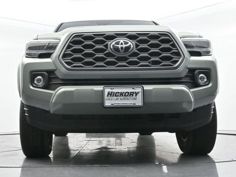 Used 2023 Toyota Tacoma TRD Sport AWD/4WD image 42