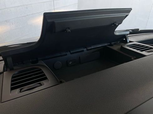 Used 2021 Mercedes-Benz Sprinter 2500 w/ Premium Package image 33