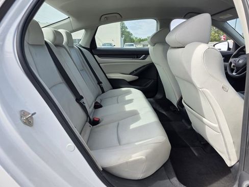 Used 2019 Honda Accord LX image 24