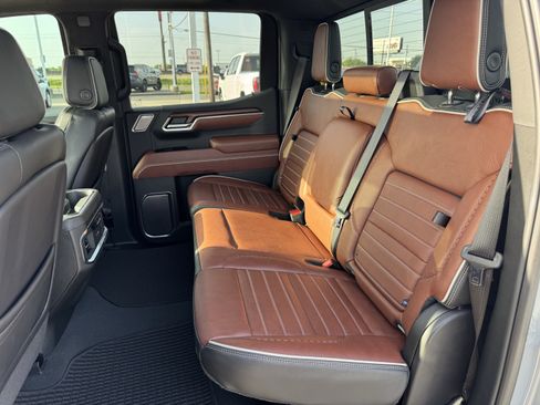 Used 2025 GMC Sierra 1500 Denali Ultimate AWD/4WD image 26