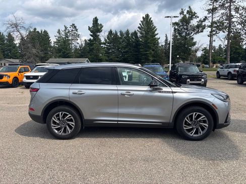 Used 2023 Lincoln Corsair AWD w/ Equipment Group 101A image 2