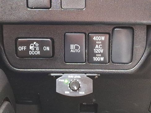 Used 2023 Toyota Tacoma TRD Off-Road image 25