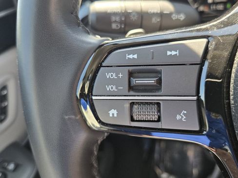Certified 2025 Honda Pilot EX-L image 24