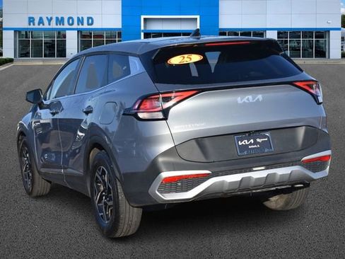 Certified 2025 Kia Sportage LX FWD image 6