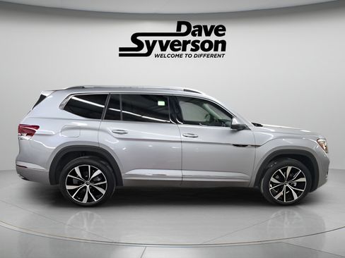 New 2026 Volkswagen Atlas SEL Premium R-Line AWD/4WD image 3