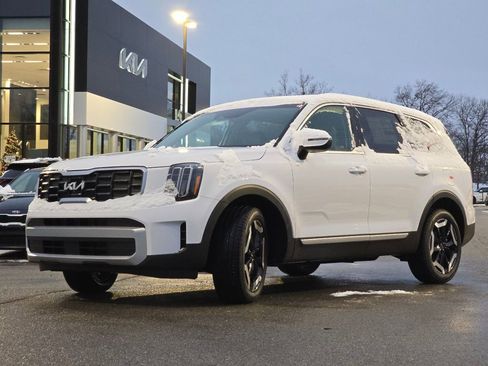 New 2025 Kia Telluride S image 12