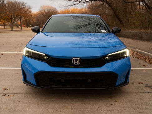 Certified 2025 Honda Civic Sport image 3