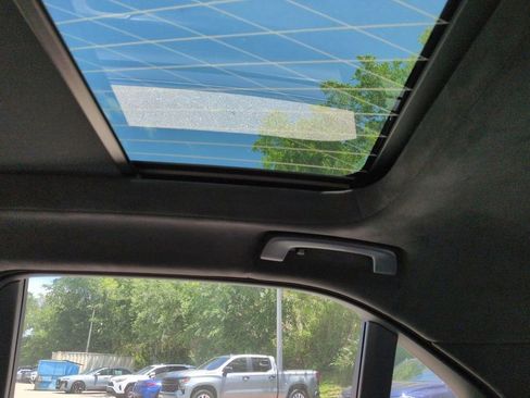 New 2026 BMW 760i xDrive w/ Executive Package image 20