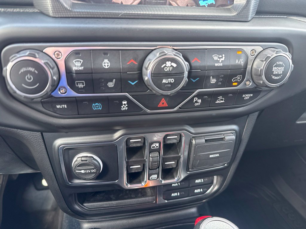 Certified 2022 Jeep Wrangler Unlimited Sahara w/ Cold Weather Group AWD/4WD image 27