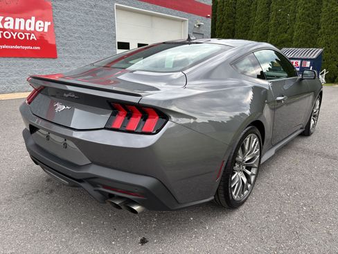 Used 2024 Ford Mustang Premium RWD image 3