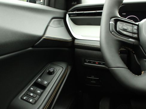 New 2026 Jeep Cherokee Limited AWD/4WD image 30