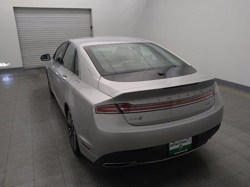 Used 2017 Lincoln MKZ Select w/ Select Plus Package FWD image 6