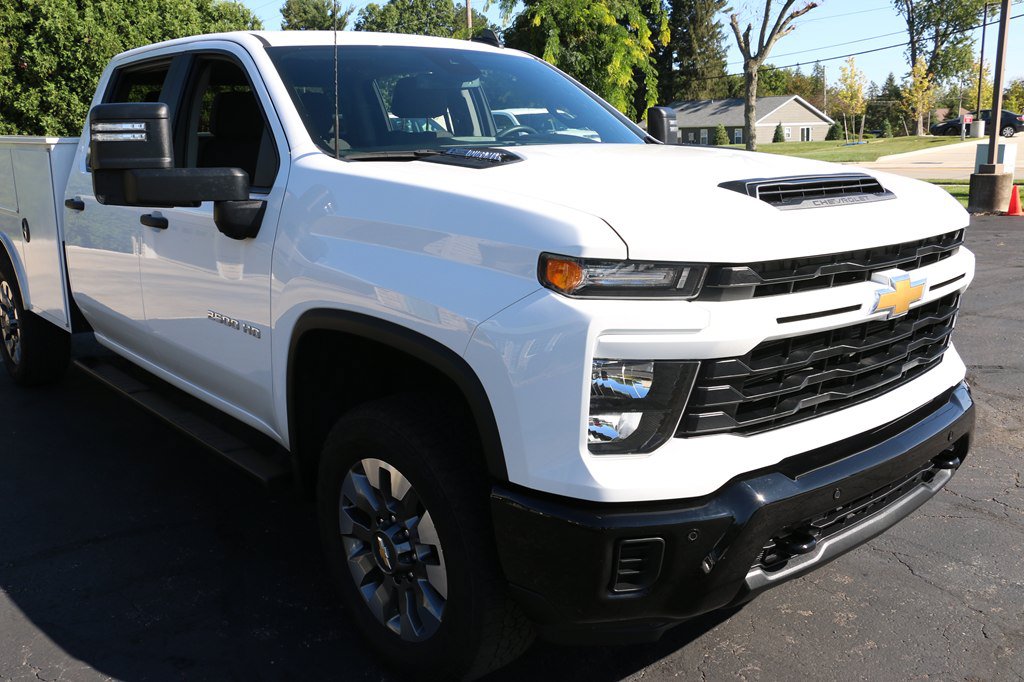 Used 2025 Chevrolet Silverado 2500 Custom w/ Custom Value Package AWD/4WD image 36