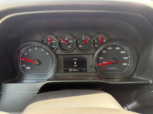 Used 2019 Chevrolet Silverado 1500 Custom Trail Boss w/ Custom Convenience Package AWD/4WD image 11
