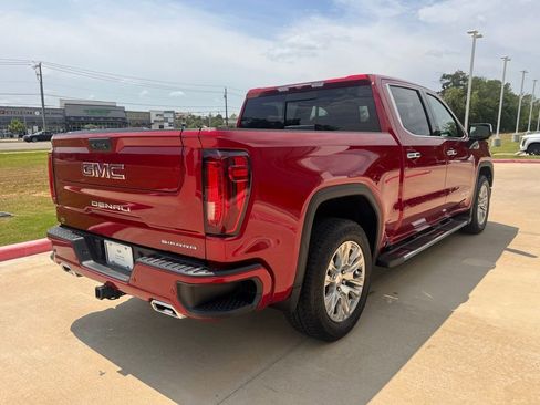 Used 2024 GMC Sierra 1500 Denali AWD/4WD image 5