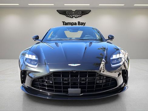 Used 2025 Aston Martin V8 Vantage Coupe image 7