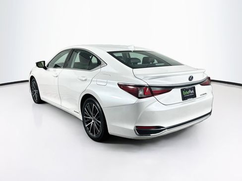 Used 2022 Lexus ES 300h w/ Premium Package FWD image 5