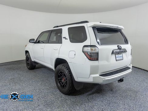 Used 2023 Toyota 4Runner TRD Off-Road Premium w/ Moonroof Package AWD/4WD image 5