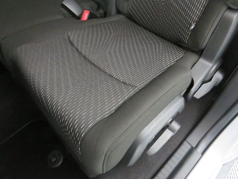 Used 2019 Dodge Journey SE w/ Blacktop Package image 35