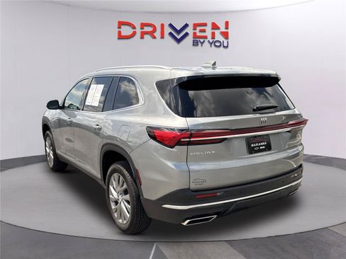 Used 2026 Buick Enclave Preferred FWD image 6