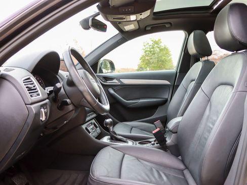 Used 2018 Audi Q3 2.0T Premium w/ Convenience Package image 19