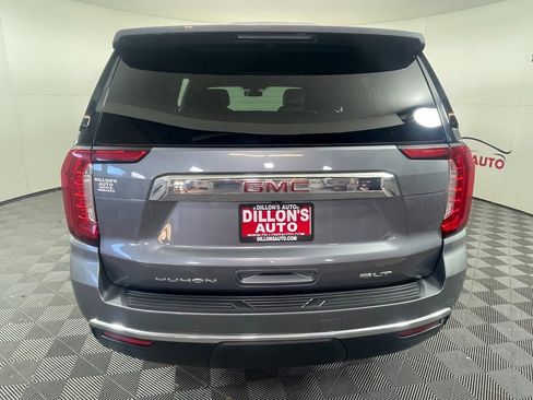 Used 2022 GMC Yukon XL SLT w/ SLT Premium Package image 5